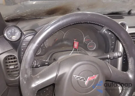 2005 Chevrolet Corvette из США, поврежденный, VIN 1G1YY24U255103329